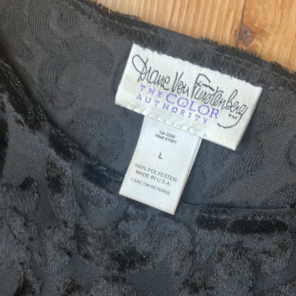 Vintage Diane Von Furstenberg velvet dress size large - Picture 2 of 3